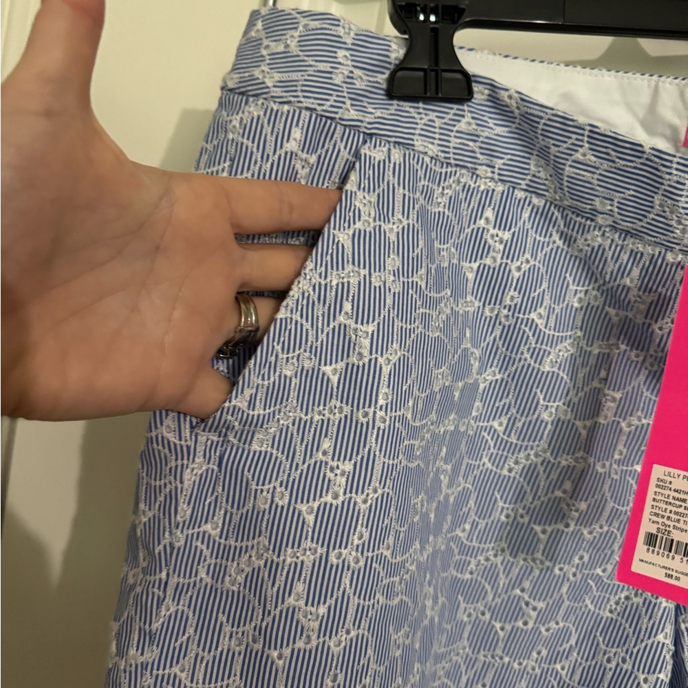 NWT Lilly Pulitzer Shorts Buttercup Resort Blue Crew White Eyelet Scalloped 10 - Picture 6 of 13
